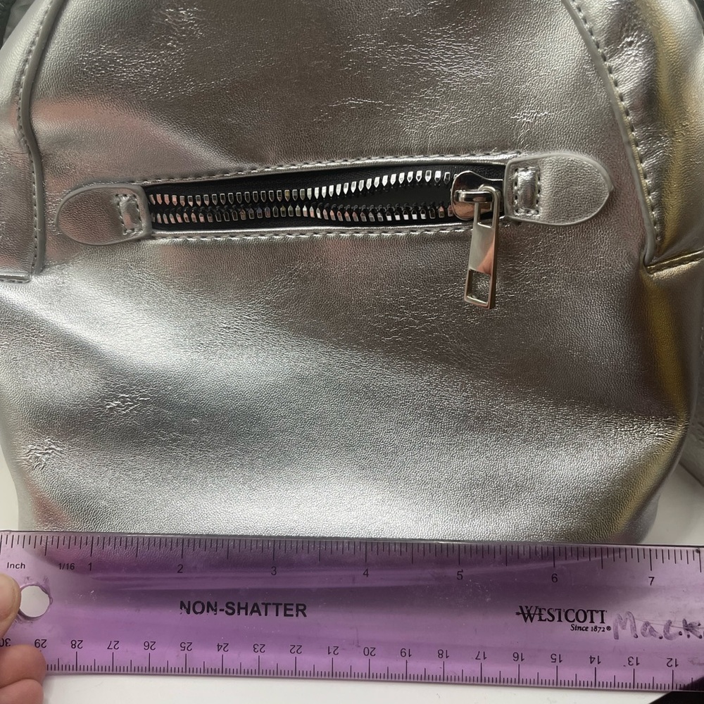 Mini silver/metallic backpack - Picture 8 of 8